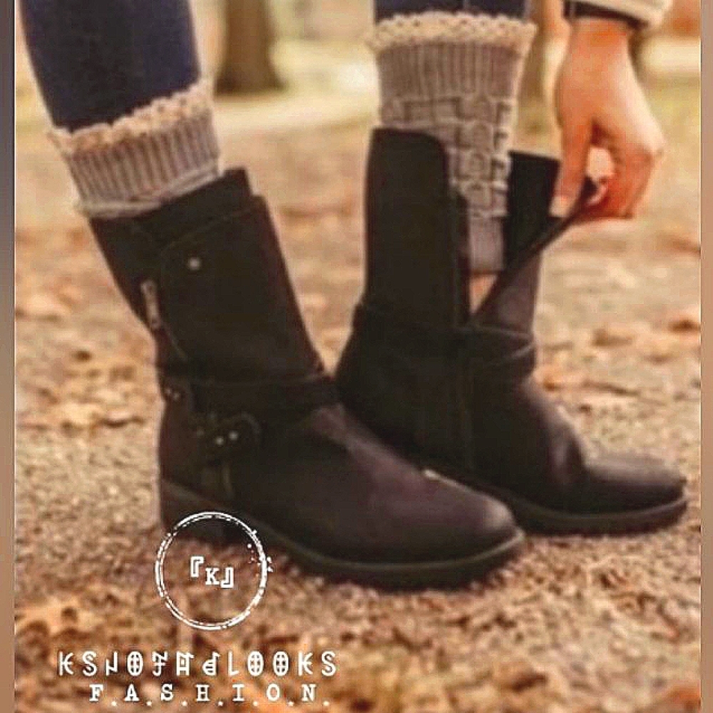 53. Cozy Top Crochet Laced Cute & Sexy Leg Warmers